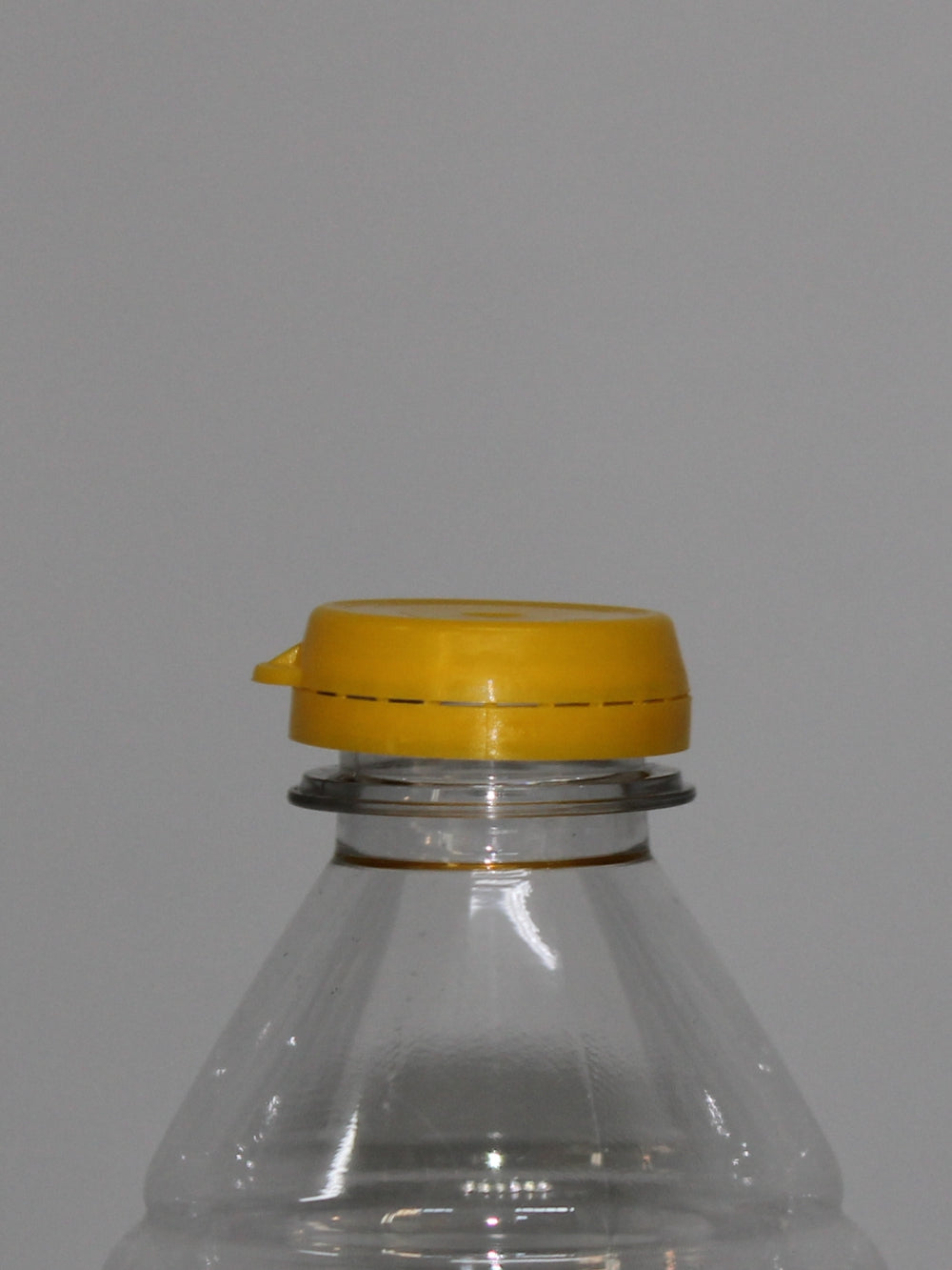 750ml Ribbed Oil PET Bottle - (Pack of 100 units)