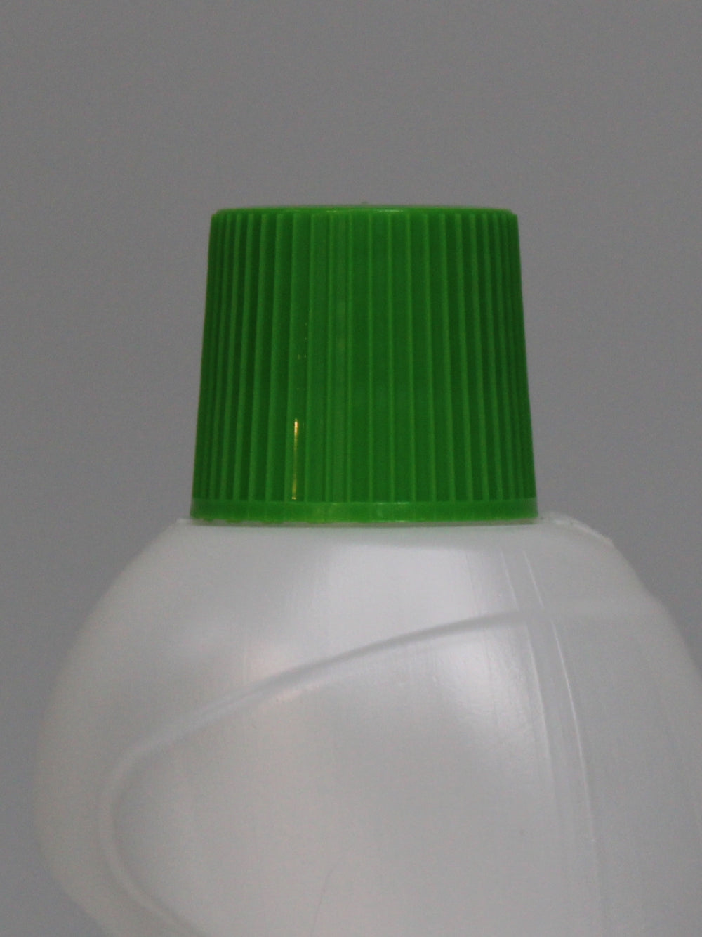 750ml Floor Polish Bottle - (Box of 110 units) - Packnet SA