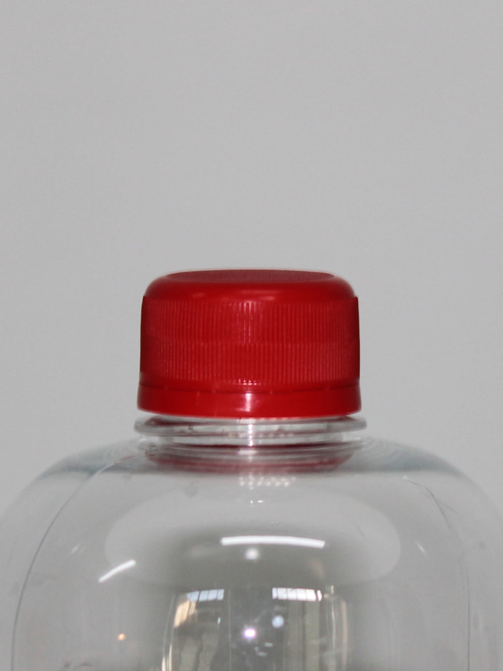 750ml Ribbed Solvent 38g PET Bottle - (Pack of 100 units)