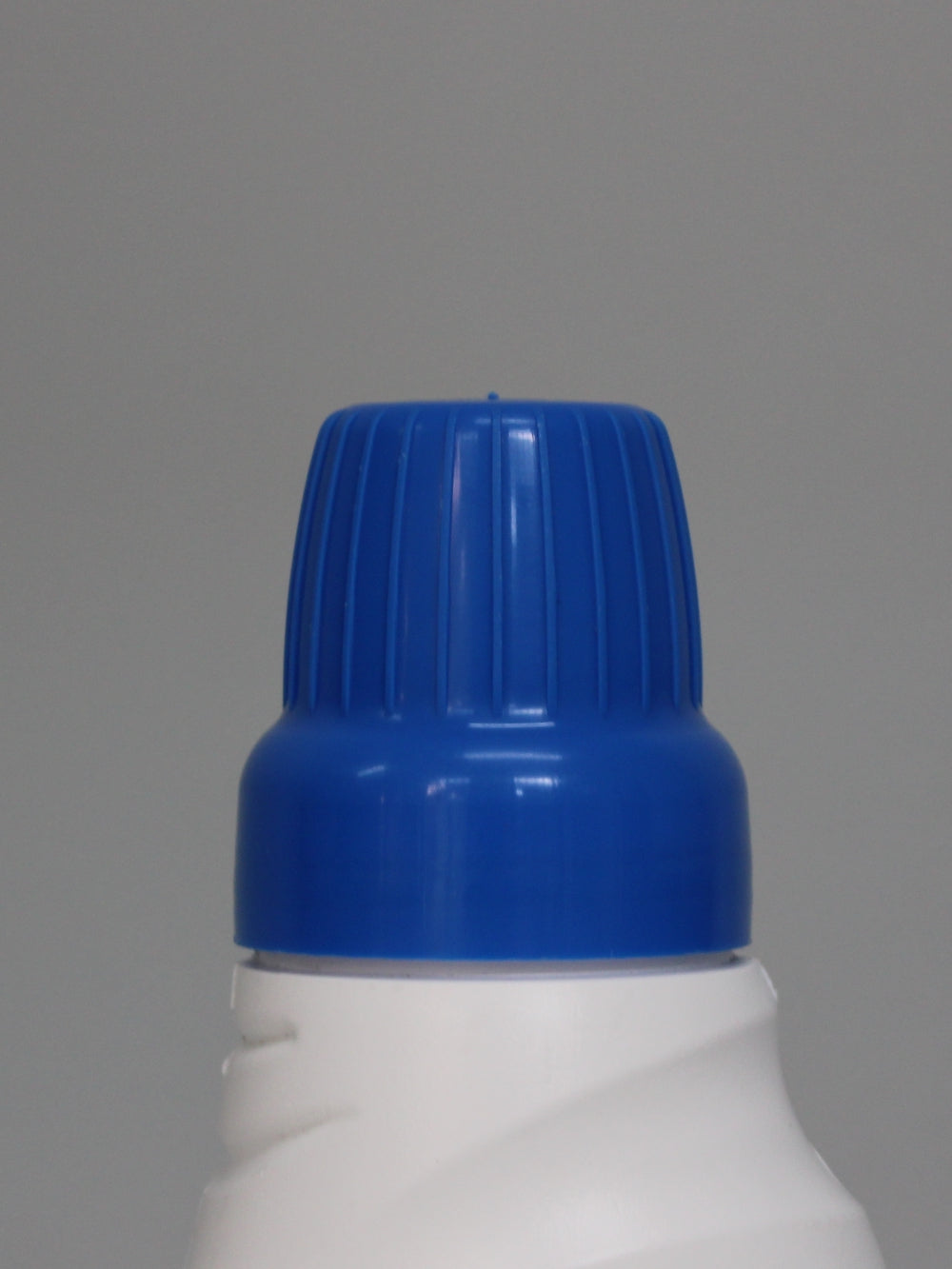 2Lt Curvy Fabric Softener Bottle - (Box of 40 units) - Packnet SA